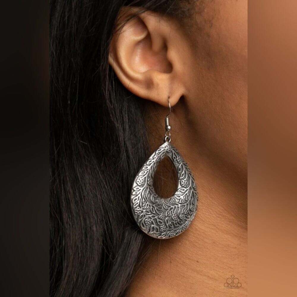 Flirtatiously Flourishing Silver Earrings (198)